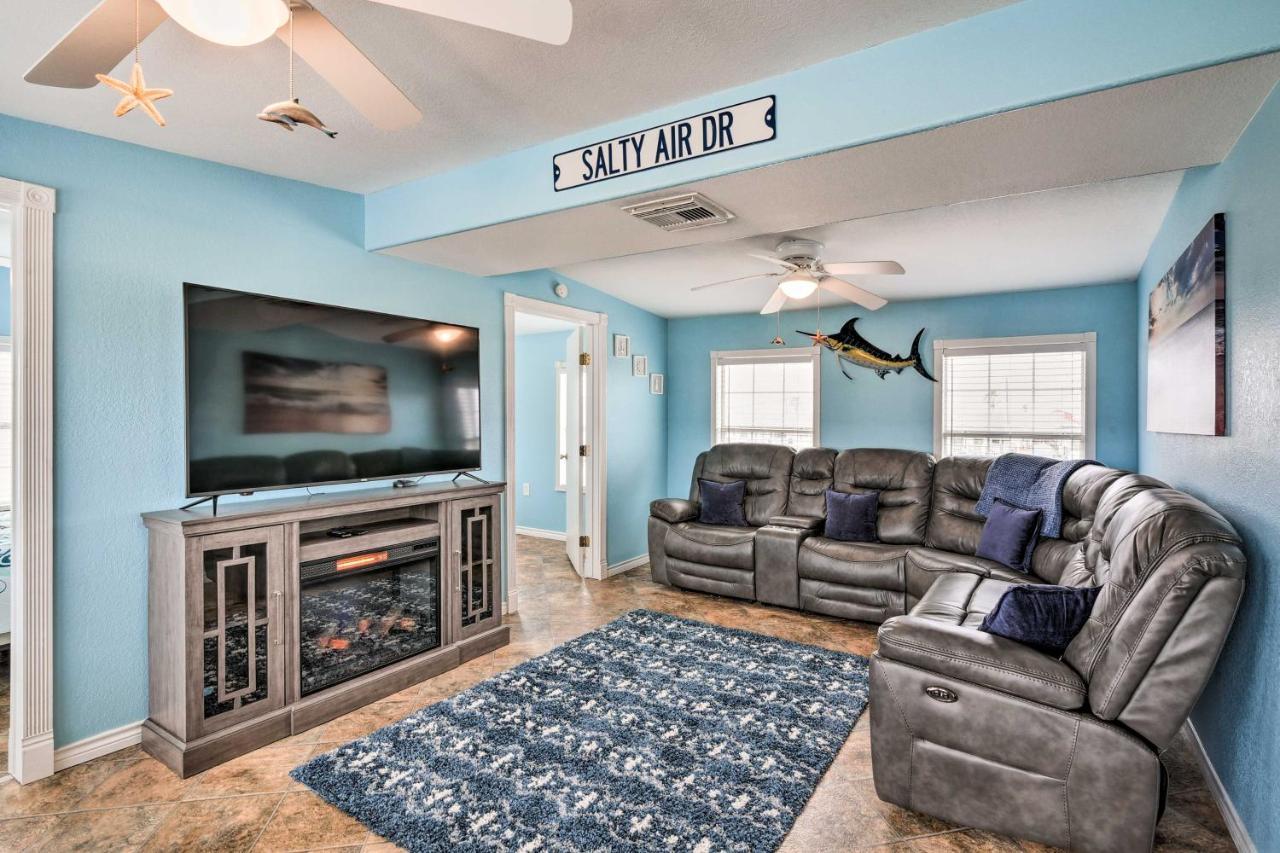 Surfside Beach Gem With Deck - 1 Block To Shore! Freeport Extérieur photo