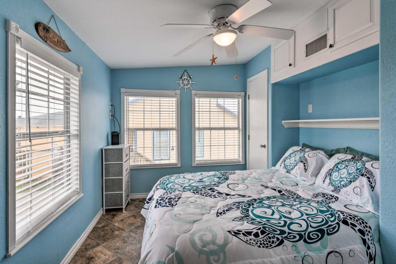 Surfside Beach Gem With Deck - 1 Block To Shore! Freeport Extérieur photo